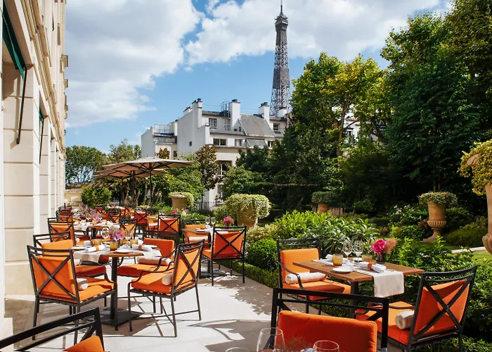 Shangri-La Hotel, Paris